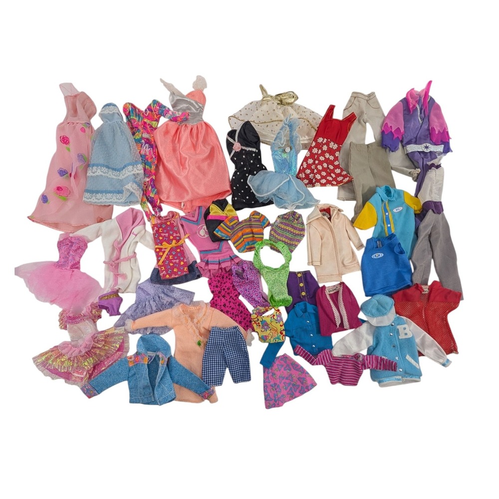 Lot‎ of 40 Vintage Barbie Skipper Ken Doll Clothes Clothing